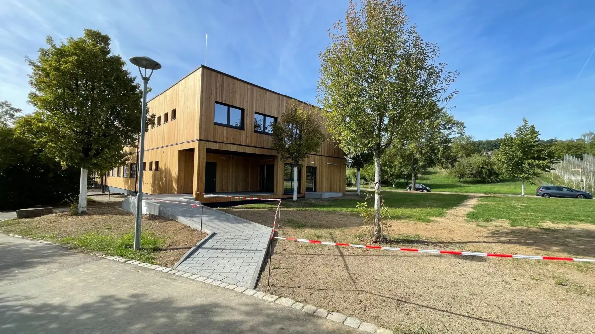 Interimsbau Schelztor-Gymnasium Esslingen, Barbarossastraße