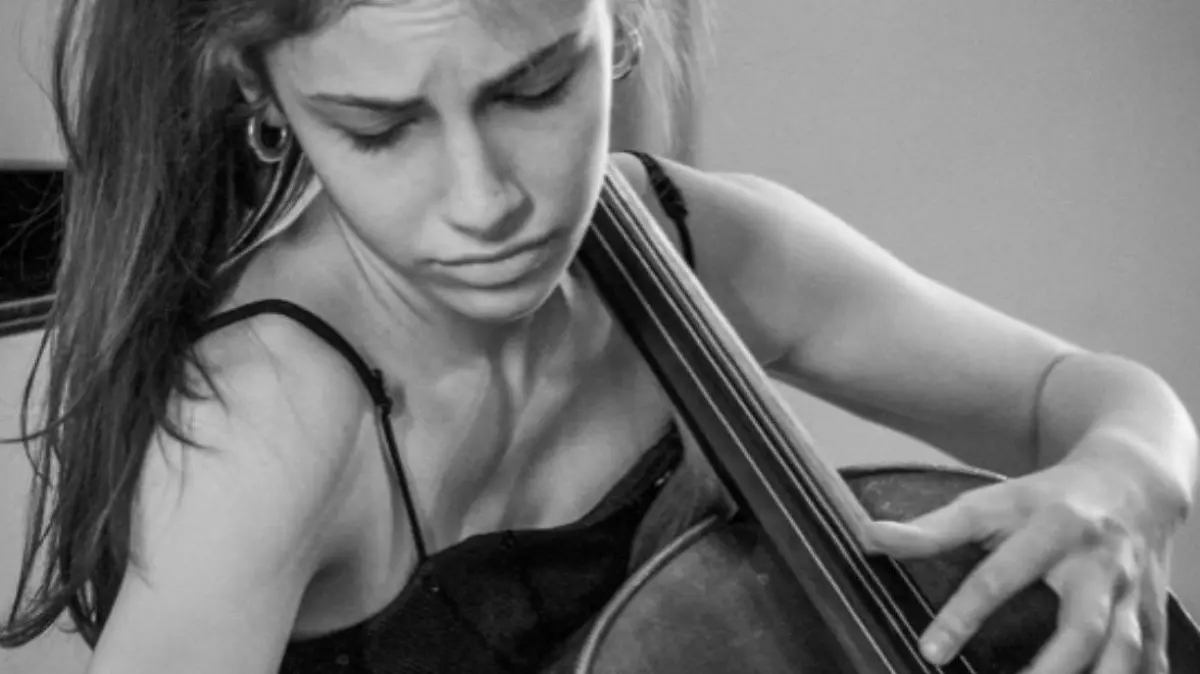Cellistin Anna Meipariani