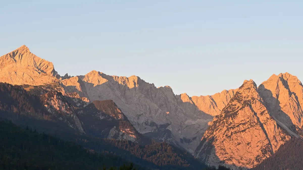 Zugspitze im heißen Sommer 2026.