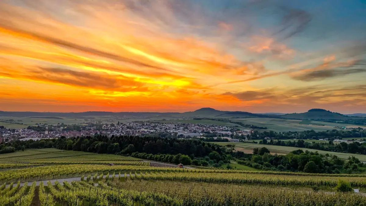 Abendstimmung über dem Harzberg in Großbottwar