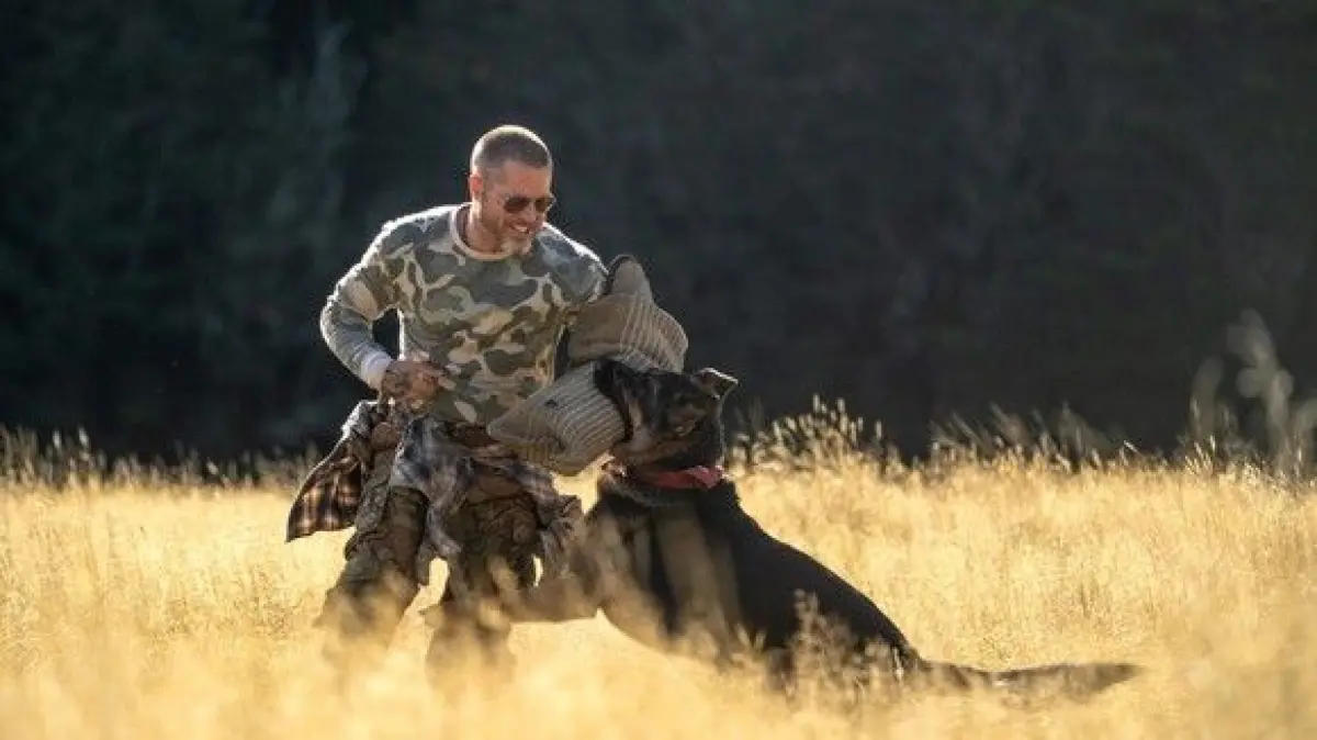 "Eiserne Wildnis - Heart of the Beast" mit Brad Pitt