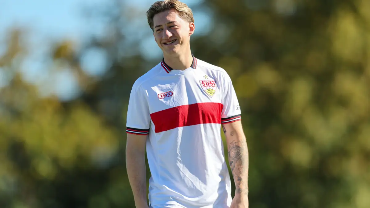 GER, VfB Stuttgart vs. 1. FC Heidenheim 1846, Fussball, Freundschaftsspiel, Spielzeit 2026/2027, 25.09.2026: Angelo Stiller (VfB Stuttgart, #6) beim aufwärmen
GER, VfB Stuttgart vs. 1. FC Heidenheim 1846, Fussball, Freundschaftsspiel, Spielzeit 2026/2027, 25.09.2026
Foto: Eibner-Pressefoto/Soeren Herweg