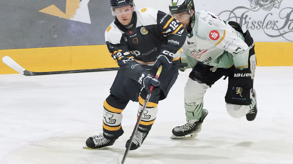 Eishockey, DEB Oberliga, Stuttgarter EC - Höchstadt Alligators: Eishockey, Eiswelt Stuttgart, DEB Oberliga, Männer, Stuttgart Rebels, Stuttgarter EC - Höchstadt Alligators
Nr.12 (S): Owen Lalonde - blau/gelb
Fotograf: Günter E. Bergmann - Photography
Aufnahmedatum: 25.09.2026