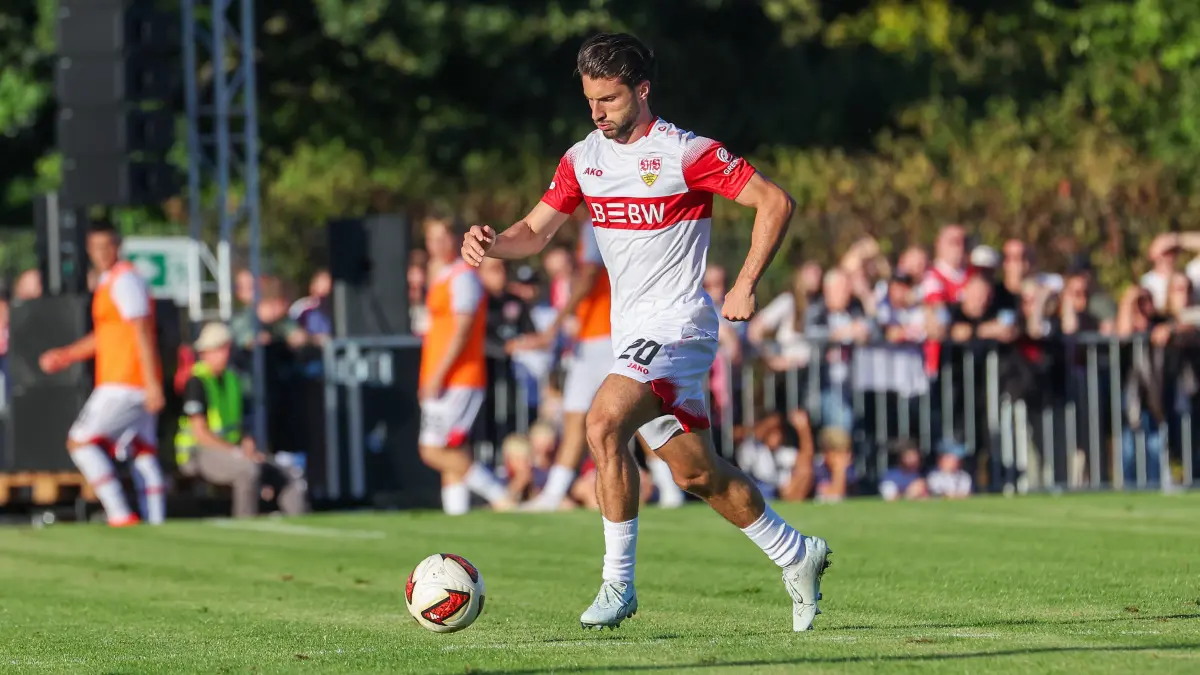 Fußball VfB Stuttgart vs. 1. FC Heidenheim: 2026.09.25, Deutschland, Weinstadt Fußball VfB Stuttgart vs. 1. FC Heidenheim, Leonidas Stergiou VfB *** September 25, 2026, Germany, Weinstadt Soccer: VfB Stuttgart vs. 1 FC Heidenheim, Leonidas Stergiou VfB