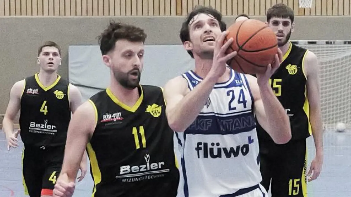 Basketball, 2. Regionalliga Baden-Württemberg, Herren I, TuS Stuttgart, TUS Stuttgart, tus Stuttgart, PKF Titans Stuttgart - VfL Kirchheim Knights Nr.24 (S): Lars Kevin Berger - weiss Fotograf: Günter E. Bergmann - Photography Aufnahmedatum: 01.03.2026