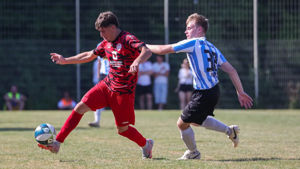 Spieler des Tages: Kornwestheims Elvis Gashi (links) traf drei Mal.