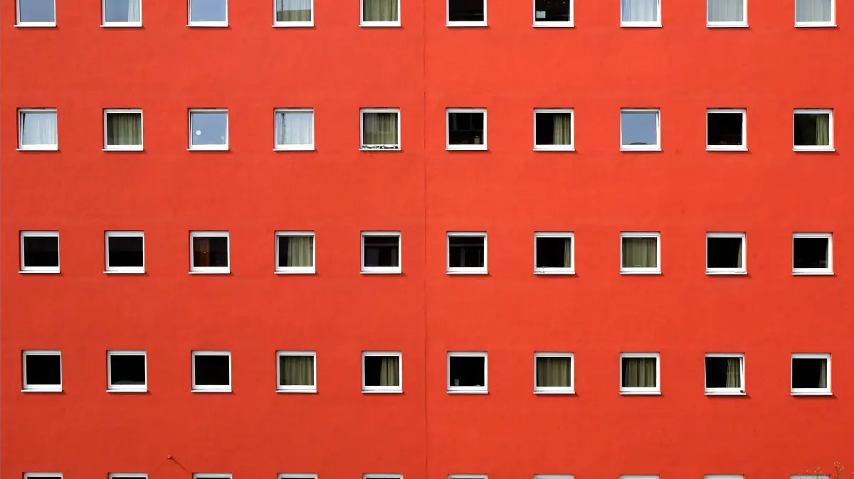 Bildnummer: 52123441 Datum: 18.04.2007 Copyright: imago/Wilhelm Mierendorf
Saniertes Bürogebäude mit orangener Fassade bietet jetzt Studentenwohnungen in Stuttgart an, Gebäude, außen, Außenansicht , Strukturen; 2007, Stuttgart, Wohnhaus, Wohnhäuser, Fassade, Haus, Häuser, Neubau, orange, Wohnheim, Studentenwohnheim, Fenster; , quer, Kbdig, Einzelbild, Wohngebäude, Deutschland, ,