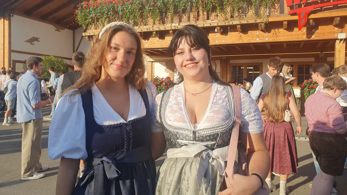 Cannstatter Wasen: Was hat dein Dirndl gekostet?