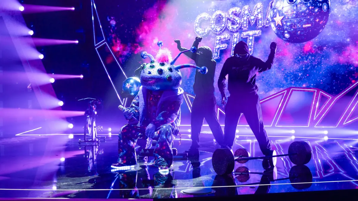 In der dritten „The Masked Singer“-Show wurde Cosma enthüllt.