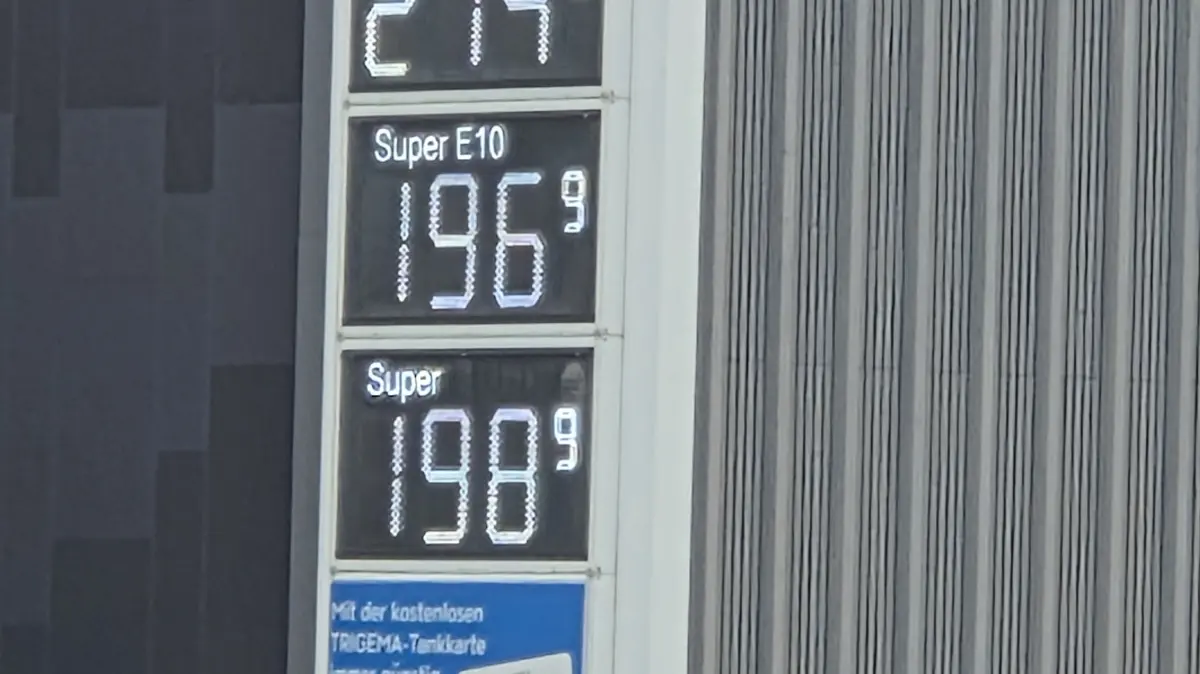 Der Literpreis für E10 fällt auf unter zwei Euro.