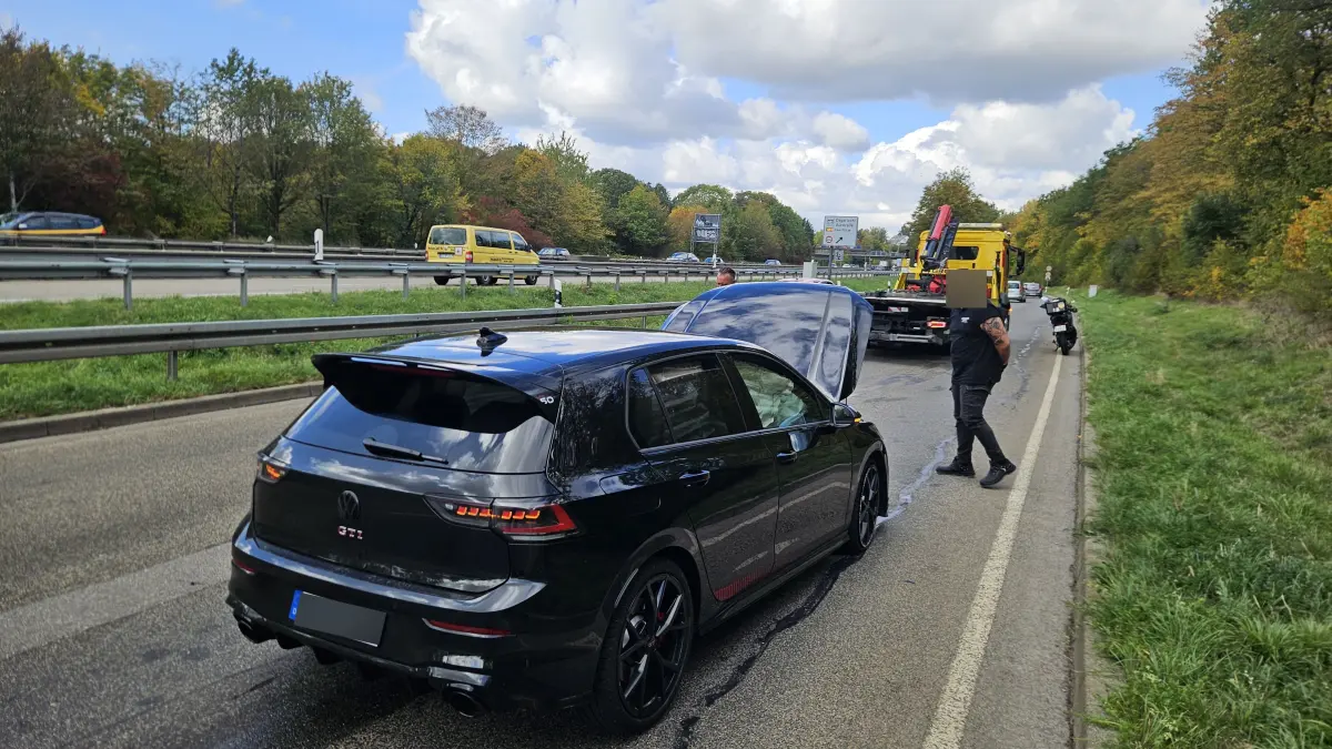 Das Unfallauto musste nach dem Unfall abgeschleppt werden.