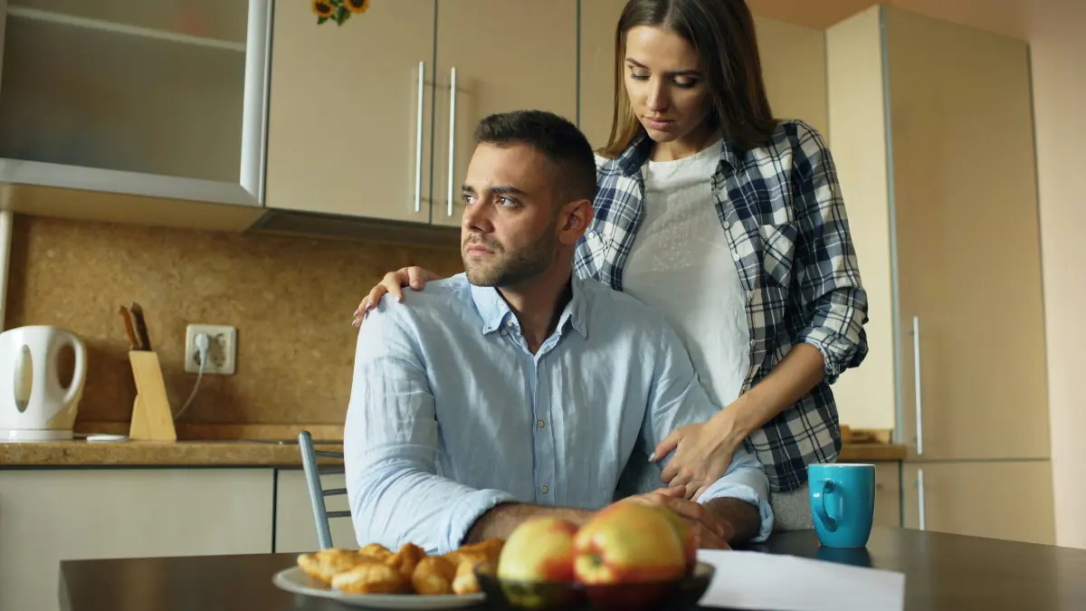 Wenn ein Partner jeden Konflikt vermeiden will, kann das zu schweren Beziehungsschäden führen.