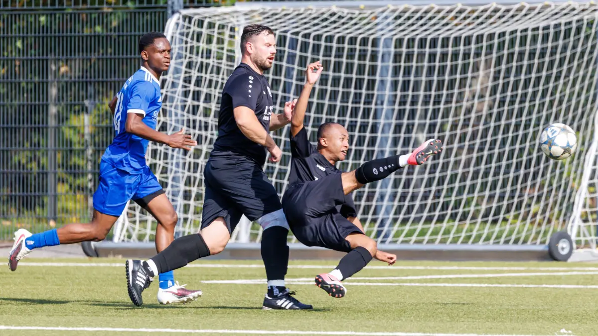 NK Croatia Sindelfingen - NK Zagreb Sindelfingen: Sindelfingen, Glaspalast, Kreisliga B, NK Croatia Sindelfingen gegen NK Zagreb Sindelfingen, 12 Tokiniaina Randrianjanaka