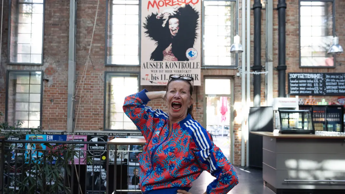 Patrizia Moresco: Portrait der Kabarettistin Patrizia Moresco im Stuttgarter Theaterhaus.