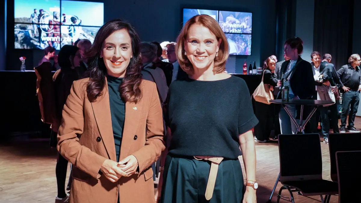 Eigenveranstaltung NPG (SWP, StZ, StN, StN-Gruppe, SBote) Reihe Kulturgespräch mit Ministerin Petra Olschowski (MWK) und STS Neşe Erikli (MWK) zum Grundthema Wieviel Kultur bleibt: Eigenveranstaltung NPG (SWP, StZ, StN, StN-Gruppe, SBote) Reihe Kulturgespräch mit Ministerin Petra Olschowski (MWK) und STS Neşe Erikli (MWK) zum Grundthema Wieviel Kultur bleibt