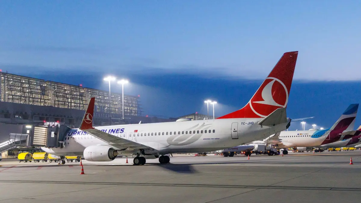 Flughafen Stuttgart, Manfred-Rommel-Flughafen, Vorfeld, Turkish Airlines