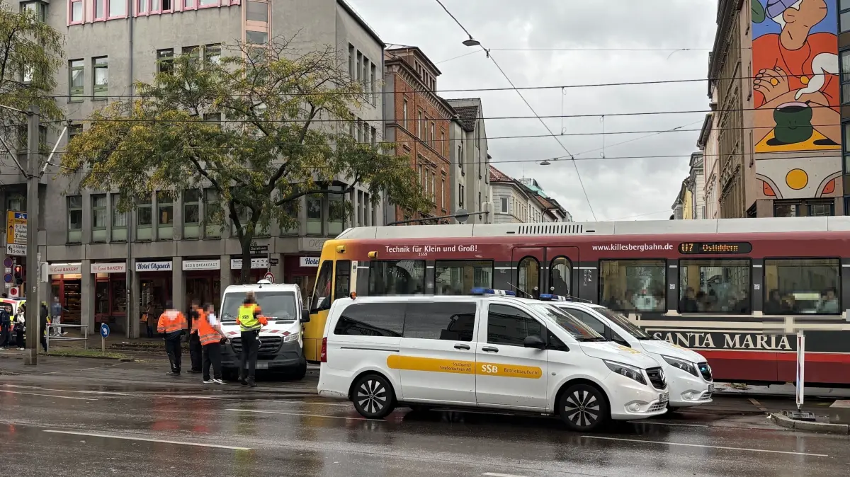Unfall am Olgaeck in Stuttgart: Stadtbahn kollidiert mit Transporter – ...