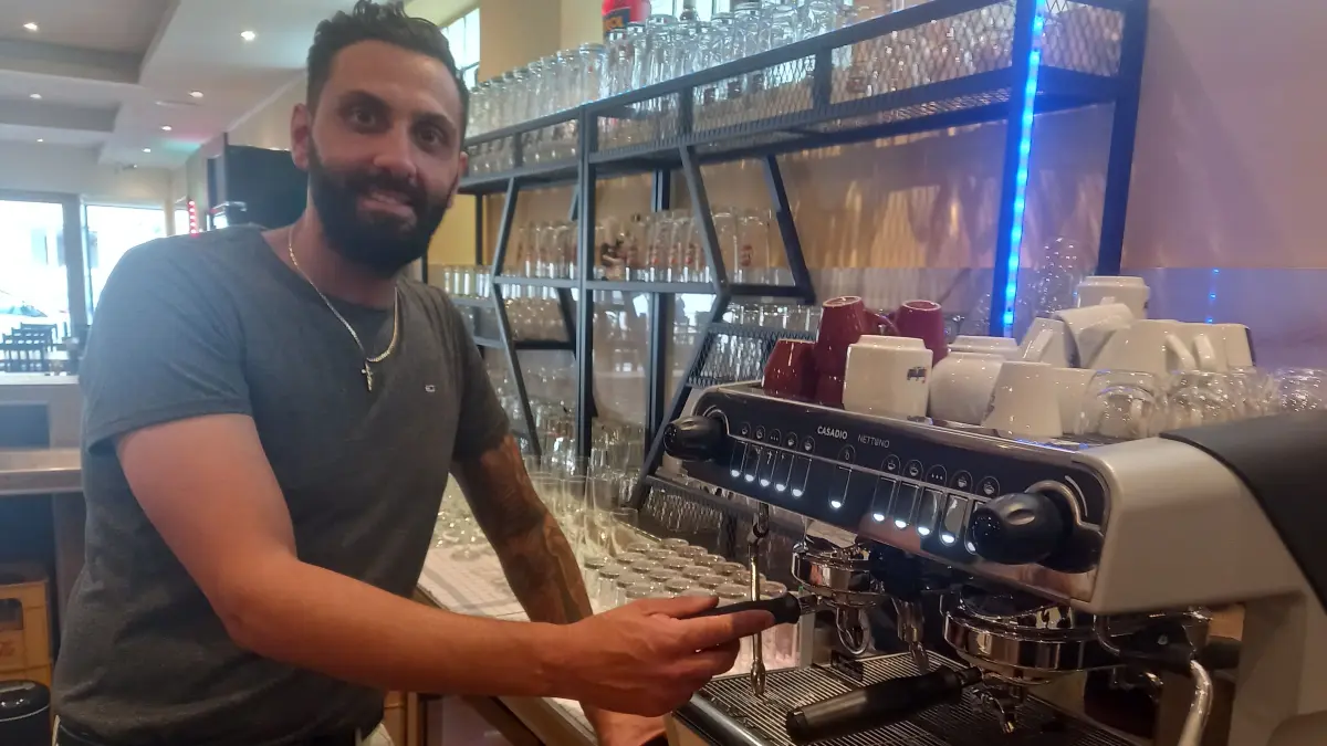 Santo Giobbe ist Inhaber der neuen Bar Sicilia Calabria in der Bahnhofstraße.