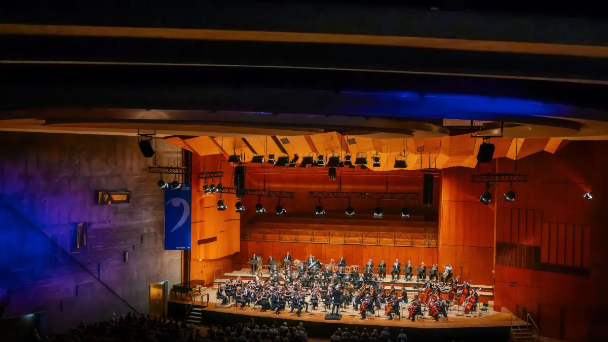 Die Stuttgarter Philharmoniker im Beethoven-Saal der Liederhalle.