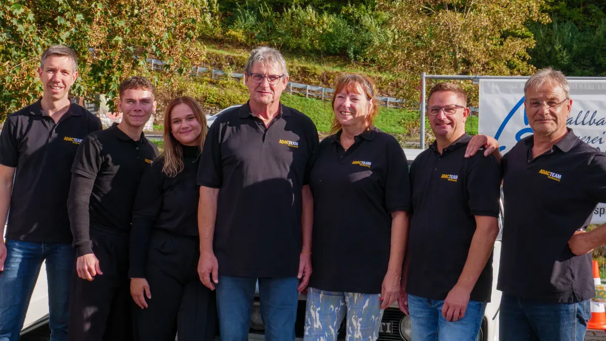Das siegreiche Team des AMC Mittlerer Neckar, von links: Marcel Drewes, Marcel Schaal, Jule Filipowski, Klaus Oswald, Jutta Karls, Ralph Wucherer, Rolf Oswald.