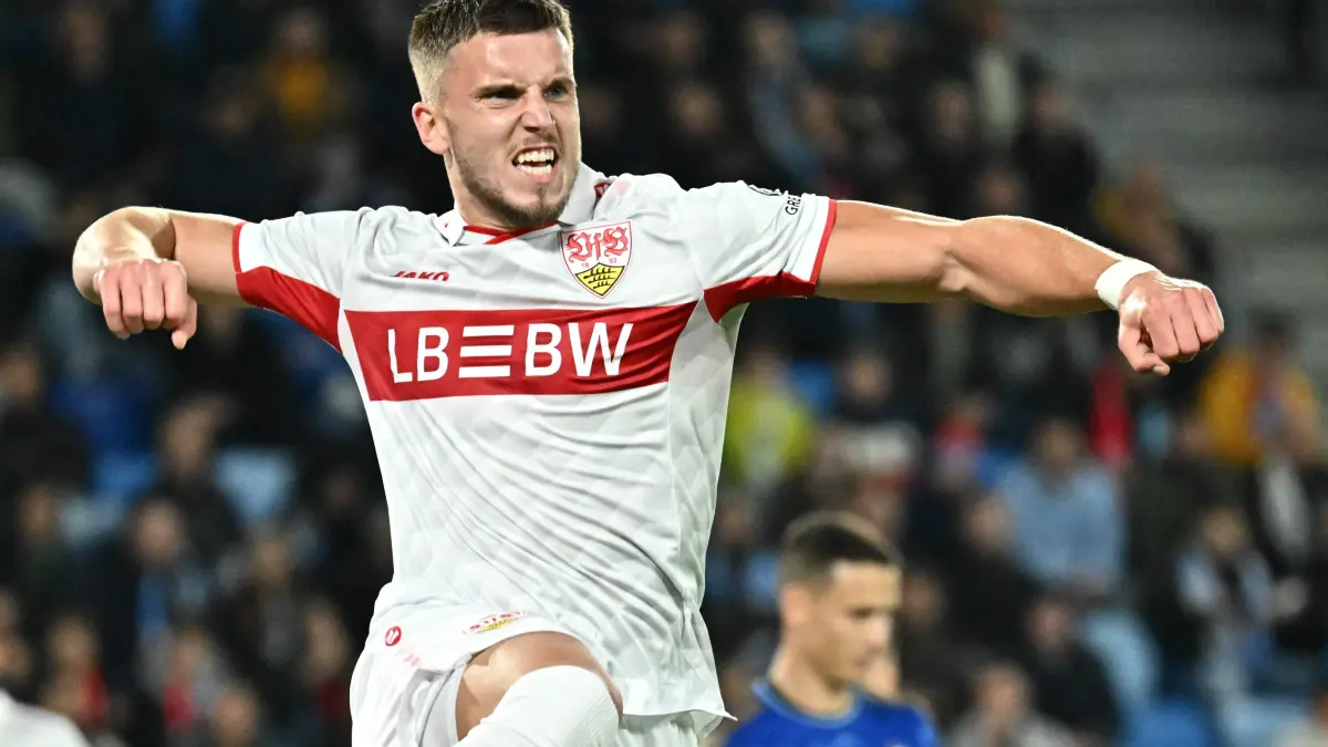 Football: UEFA Champions League - 1st round day 2: Slovan Bratislava (SVK) v VfB Stuttgart (GER): Stuttgart's Bosnian forward #09 Ermedin Demirovic celebrates scoring his team's third goal during the UEFA Champions League - 1st round day 2 - football match SK Slovan Bratislava v VfB Stuttgart in Bratislava, Slovakia on October 14, 2026. (Photo by Joe Klamar / AFP)
