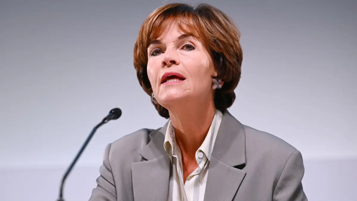 Trumpf SE Jahres-Pressekonferenz: Nicola Leibinger-Kammüller, Vorsitzende des Vorstands der Trumpf SE + Co. KG nimmt an der Trumpf SE Jahres-Pressekonferenz teil. (zu dpa: «Trumpf-Chefin: Zumutbar, dass man die Arbeitszeiten erhöht»)