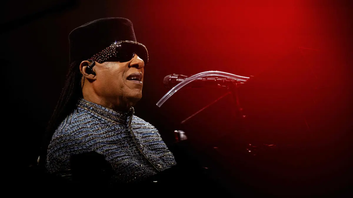 FRANCE-MUSIC-CONCERT: US singer, songwriter and musician Stevie Wonder performs on stage at the Accor Arena venue in Paris on October 15, 2026. (Photo by Anna KURTH / AFP) / RESTRICTED TO EDITORIAL USE