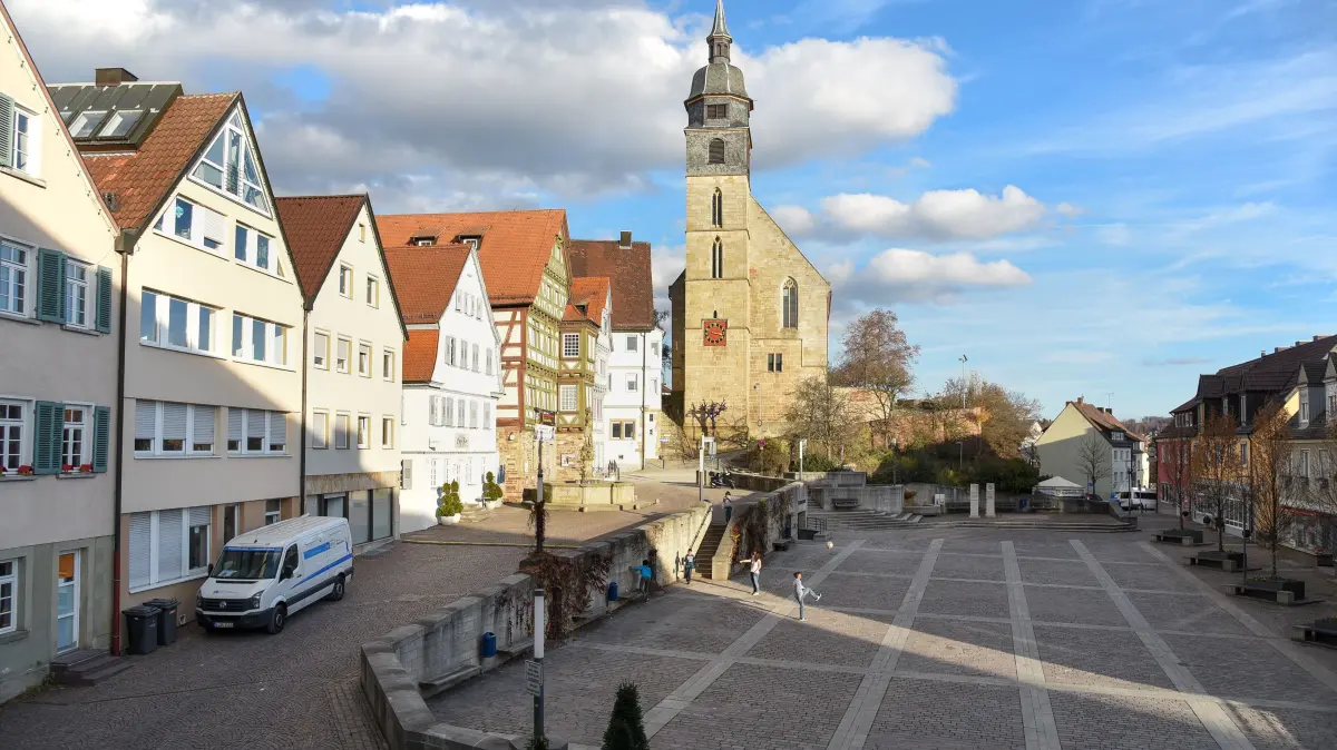 Damals - Heute: Marktplatz und Stadtkirche