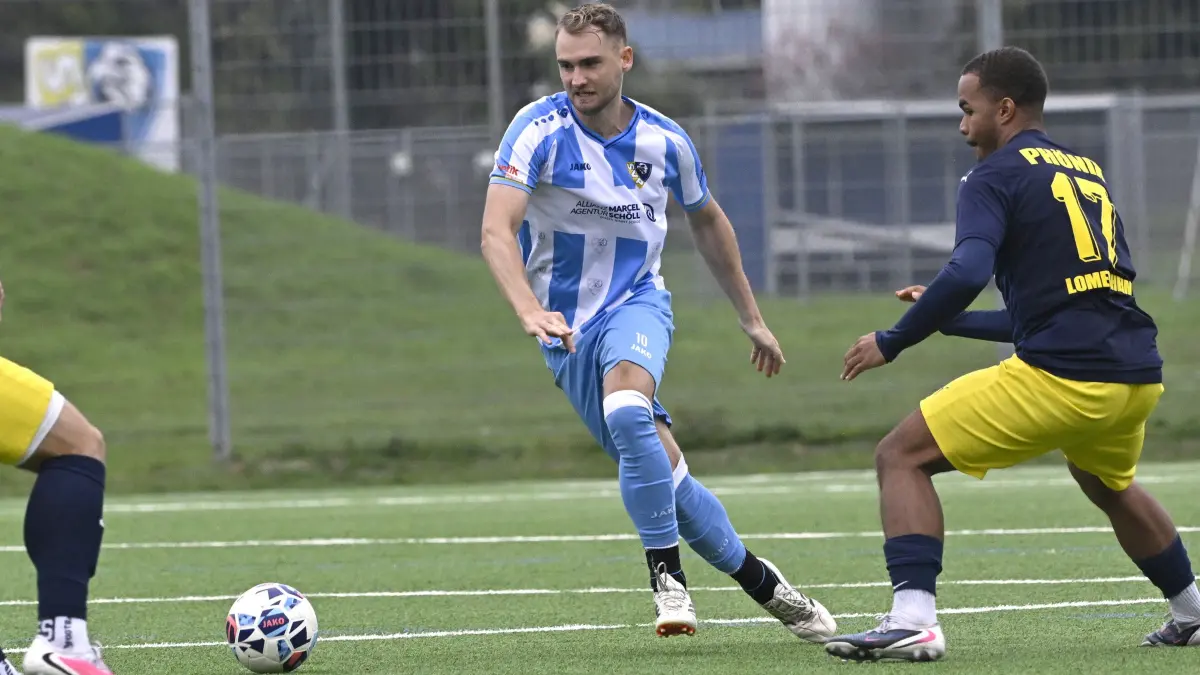 SV Pattonville - TSV Phönix Lomersheim: SV Pattonville - TSV Phönix Lomersheim; SVP; Fussball Bezirksliga E/M; Saison 2026 2027
SVP (weiss blau): Florian Heinz