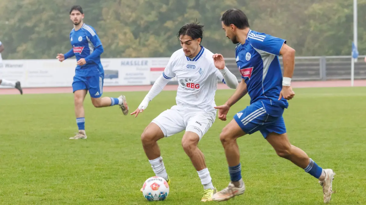 SV Böblingen - VfL Sindelfingen: Böblingen, Landesliga, SV Böblingen gegen VfL Sindelfingen, 17 Eray Cilhüseyin 24 Hakan Kilinc