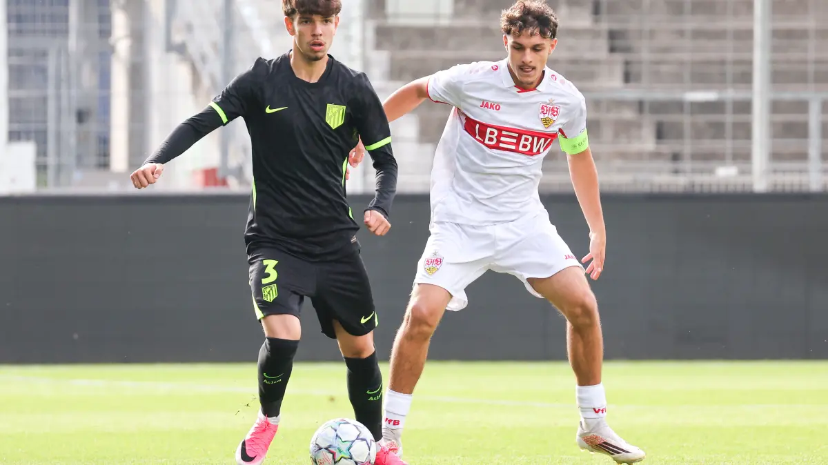 Impressionen vom Youth-League-Spiel der VfB-U19 gegen Atletico Madrid