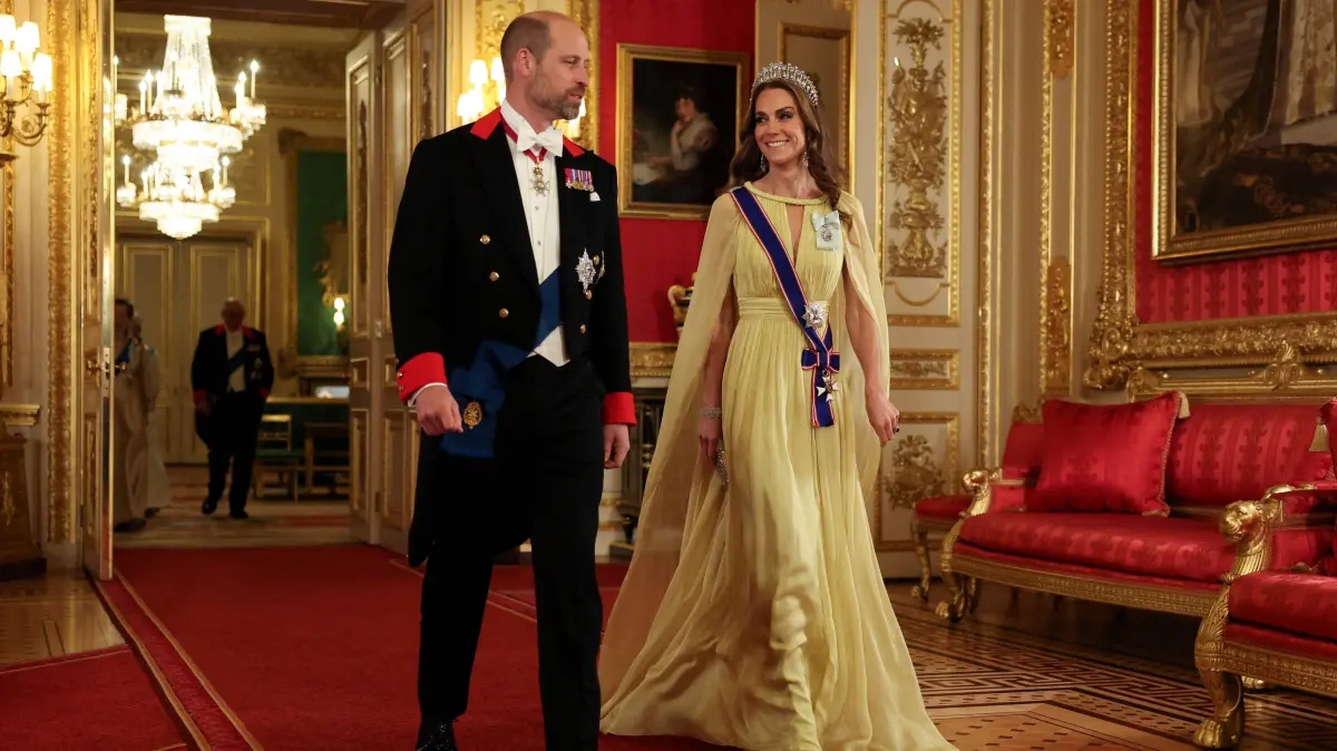 BRITAIN-OMAN-ROYALS-DIPLOMACY: Britain's Prince William, Prince of Wales and Britain's Catherine, Princess of Wales arrive for a State Banquet at Windsor Castle, Windsor, on October 20, 2026, the first day of a three-day State Visit to the United Kingdom by The Sultan of Oman. (Photo by Isabel Infantes / POOL / AFP)