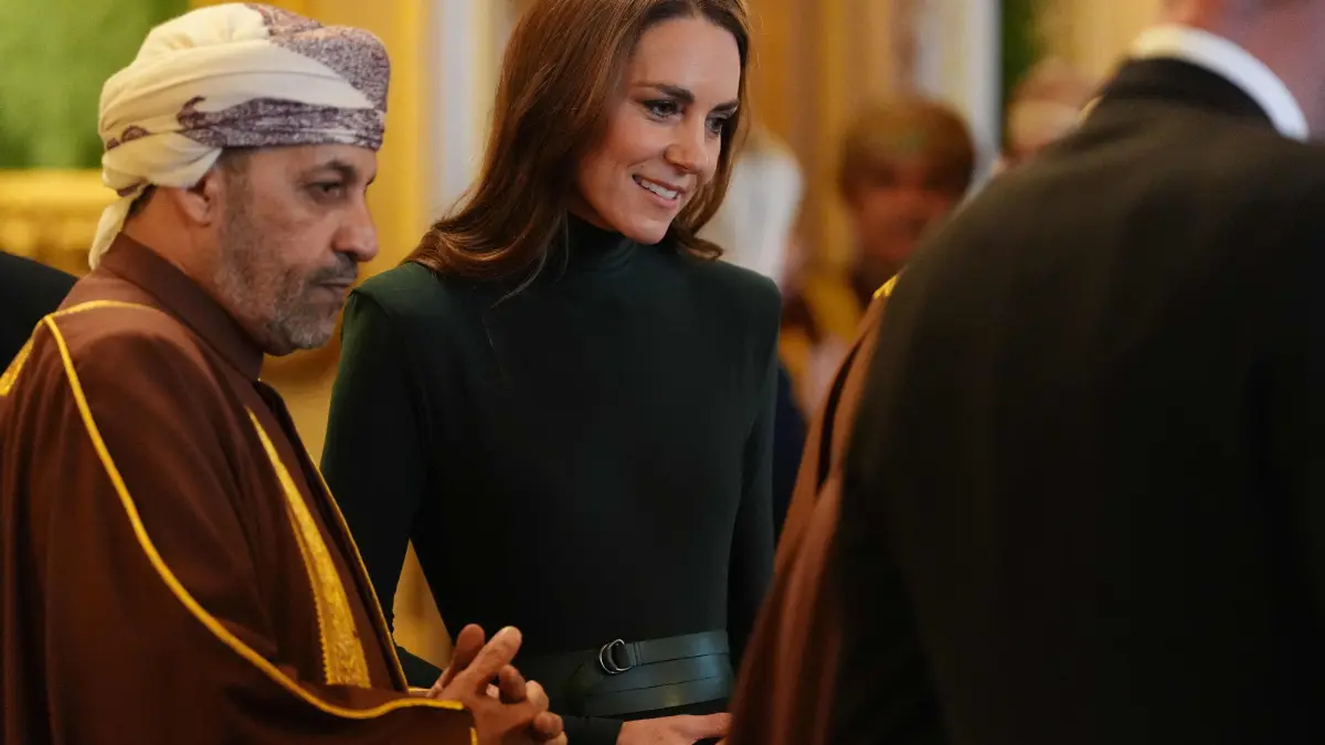 BRITAIN-OMAN-ROYALS-DIPLOMACY: Britain's Catherine, Princess of Wales views a special exhibition of items from the Royal Collection relating to Oman, in the Green Drawing Room at Windsor Castle, Windsor, on October 20, 2026, the first day of a three-day State Visit to the United Kingdom by The Sultan of Oman. (Photo by Jonathan Brady / POOL / AFP)