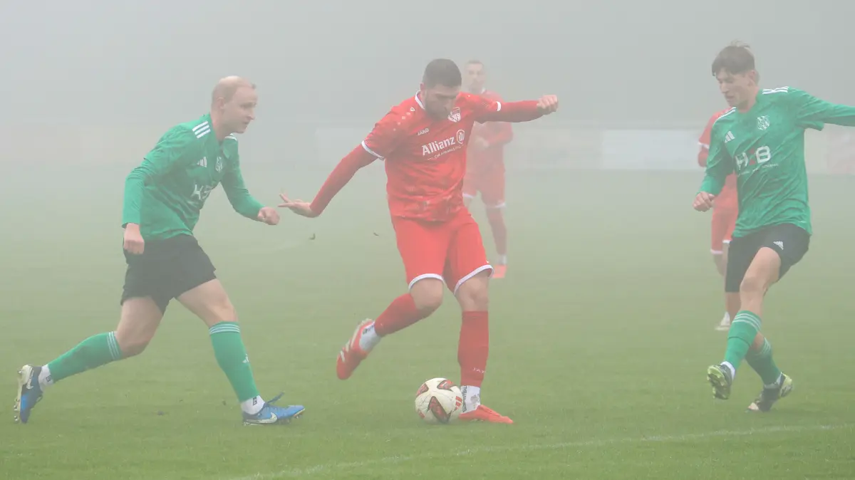 Can Miftar (Türk.SV. Herrenberg, #45) , SV Deckenpfronn - Türk.SV. Herrenberg, Fussball, Herren, Bezirksliga, 8. Spieltag, Böblingen, Saison 2026/2027, 18.10.2026