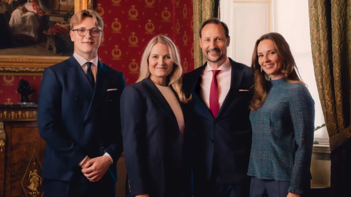 Prinz Sverre Magnus, Königin Mette-Marit, König Haakon und Kronprinzessin Ingrid Alexandra bilden den Kern der norwegischen Königsfamilie.