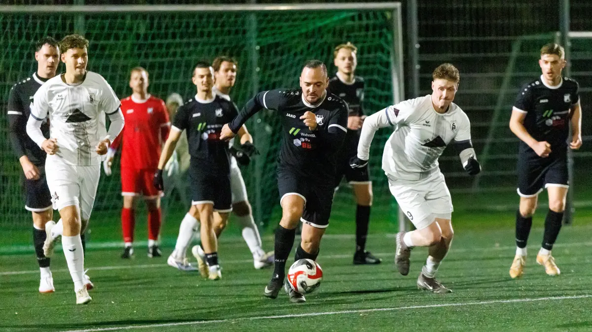 TSV Dagersheim - SpVgg Holzgerlingen: Dagersheim, Bezirkspokal, TSV Dagersheim gegen SpVgg Holzgerlingen, 18 Karim Kretschmer 9 Julius Hamm