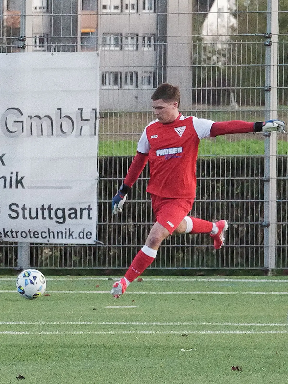Fußball, Fussball, Landesliga, TV Echterdingen - SV Böblingen: Fußball, Fussball, Landesliga, TV Echterdingen - SV Böblingen
Nr.1 (E): Plator Gashi - rot
Fotograf: Günter E. Bergmann - Photography
Aufnahmedatum: 25.10.2026
