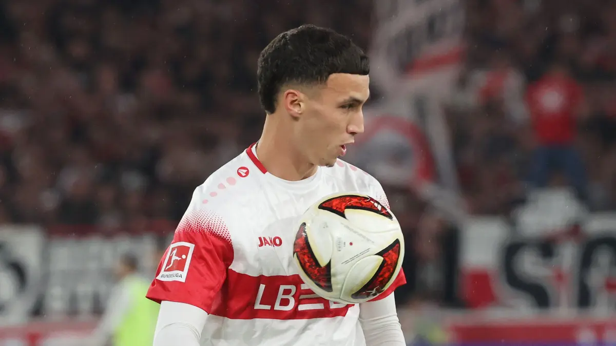 Fußball VfB Stuttgart vs. Borussia Mönchengladbach: BAU // Stuttgart, Fußball Bundesliga, 7. Spieltag, VfB Stuttgart vs. Borussia Mönchengladbach , Bilal El Khannouss ( VfB )