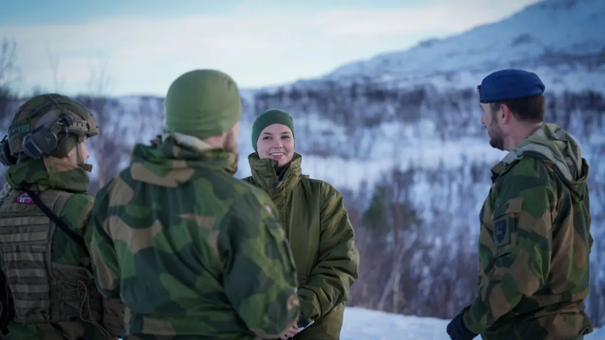 Ingrid Alexandra besucht die Armee.