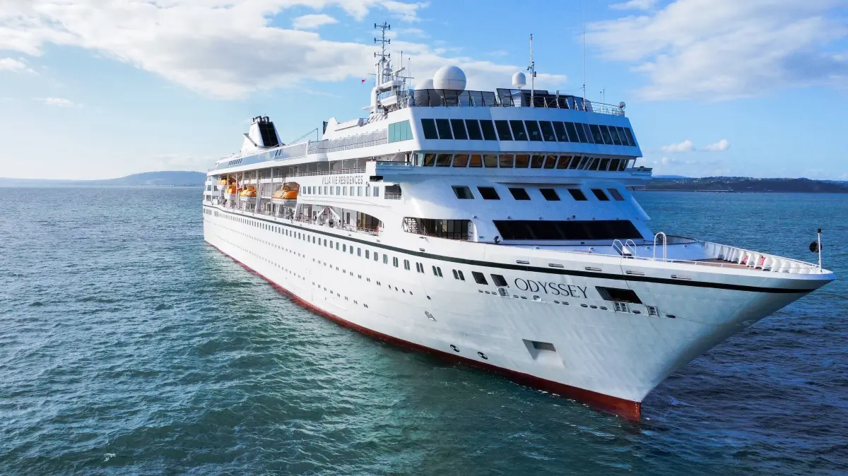 Luxury cruise offers unlimited stay so guests can LIVE at sea for 260,000 Story from Jam Press Lifetime Cruise Living Pictured: Inside the Ville Vie Odyssey cruise ship. Luxury cruise offers unlimited stay so guests can LIVE at sea for 260,000 A luxury cruise company is offering an unlimited stay so guests can live at sea for as little as 263,536 49,999. Ville Vie Residences lets people retire into a life of luxury - and gives them the opportunity to travel to over 400 destinations in 147 countries. Buyers of the Endless Horizons package can enjoy an all-inclusive experience, with food, drink and internet included. And the lifetime guarantee offers unlimited use, meaning guests are able to stay on board as frequently as t PUBLICATIONxINxGERxAUTxSUIxNEDxBELxCHNxINDxMLTxCYPxONLY Copyright: xJamxPress/VillaxViexCruises